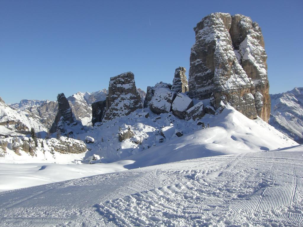 Villa Olimpia - Stayincortina Cortina dʼAmpezzo Eksteriør billede